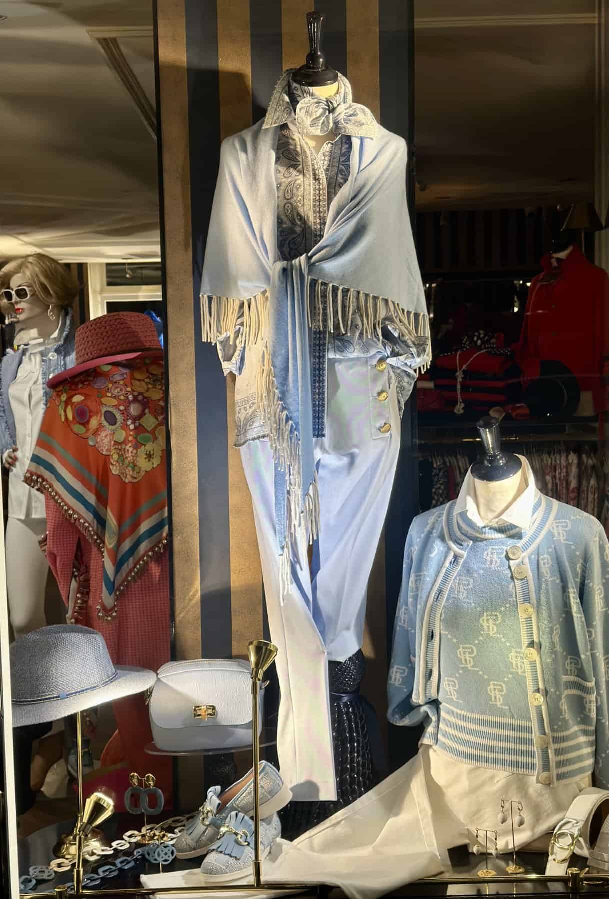 Bleu Zijden Bloes Met Blue Cape