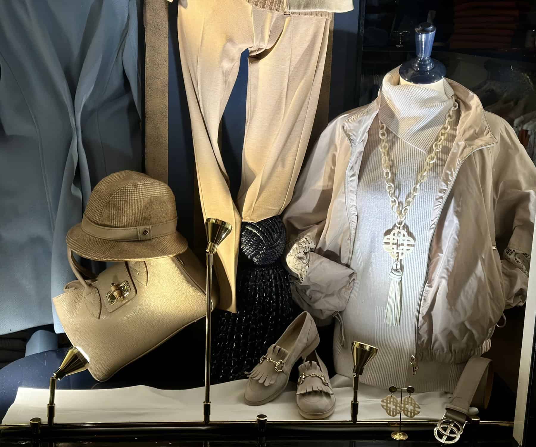 Cashmere Coltrui Sportief Maar In Luxe Stof