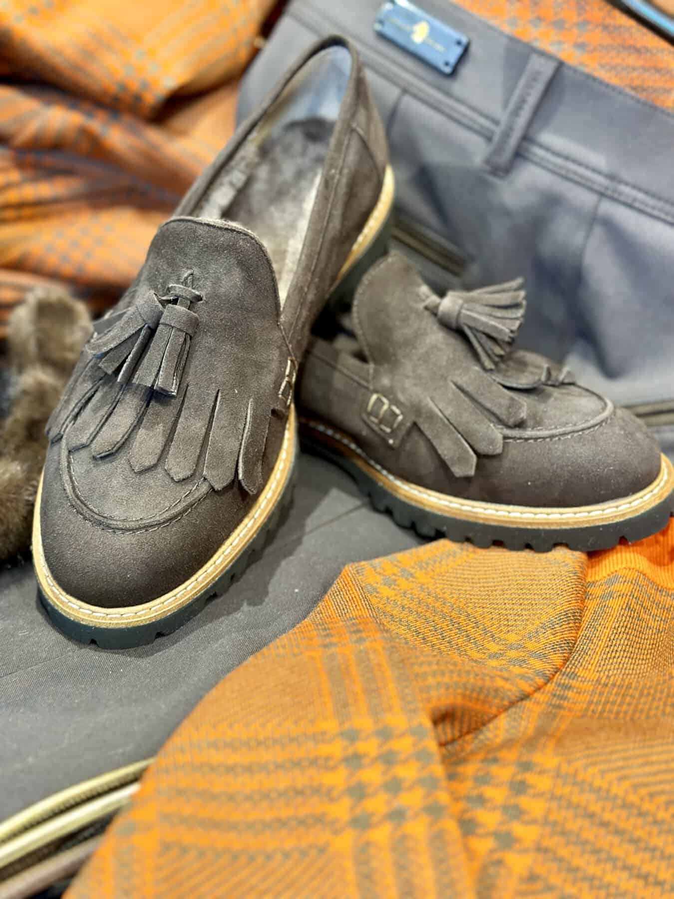 schoenen verkrijgbaar bij damesmode Modici Laren