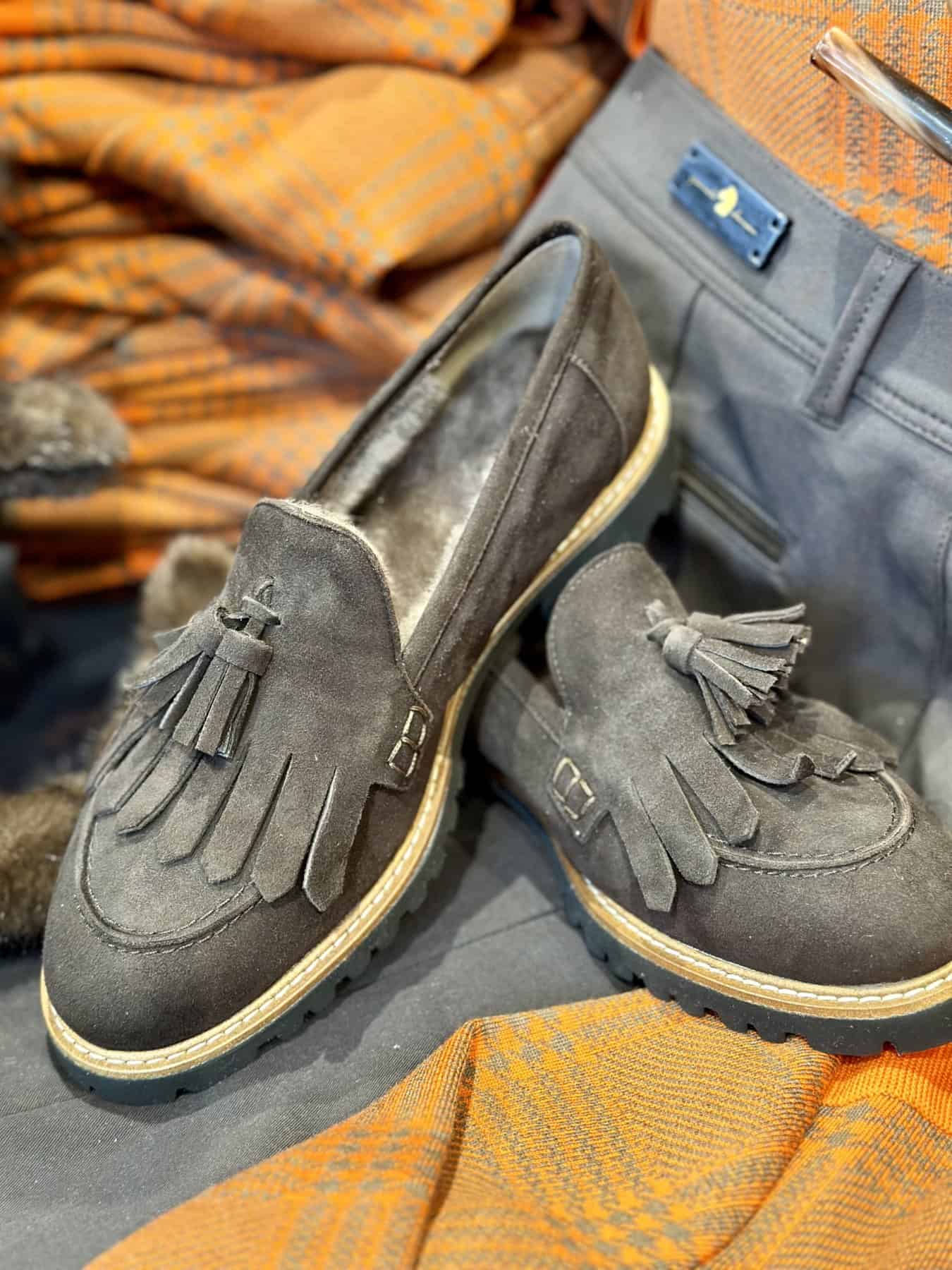 Donkerbruin Schoentje Met Bont Gevoerd schoentje met bont gevoerd