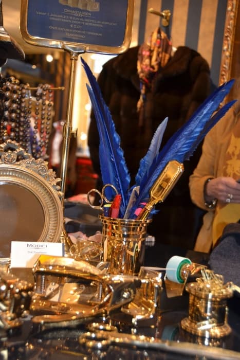 Exclusieve vergulde bureau accessoires bij Modici in Laren in het Gooi Exclusieve vergulde bureau accessoires bij Modici in Laren in het Gooi