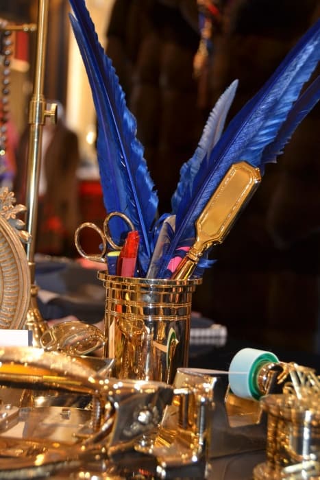 Exclusieve vergulde bureau accessoires bij Modici in Laren in het Gooi Exclusieve vergulde bureau accessoires bij Modici in Laren in het Gooi