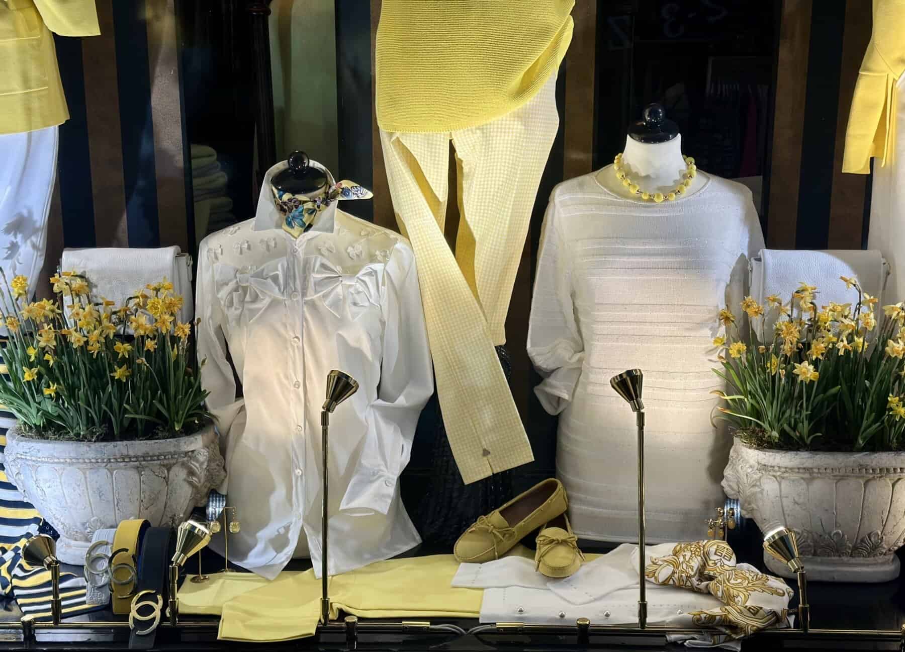 Geel Met Witte Ruitje Pantalon ook in groten maten verkrijgbaar bij modici Laren