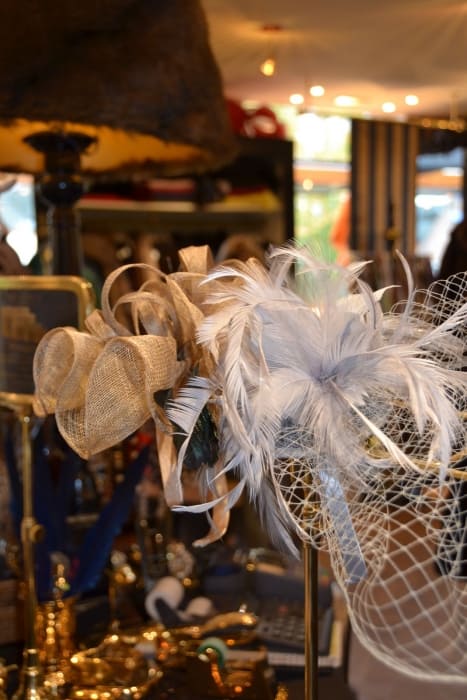 Haartoeven, Haarkammen Bij Modici Damesmode In Laren Nh Haartoeven, Haarkammen Bij Modici Damesmode In Laren Nh