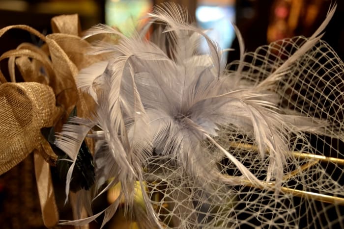 Haartoeven, Haarkammen Bij Modici Damesmode In Laren Nh Haartoeven, Haarkammen Bij Modici Damesmode In Laren Nh