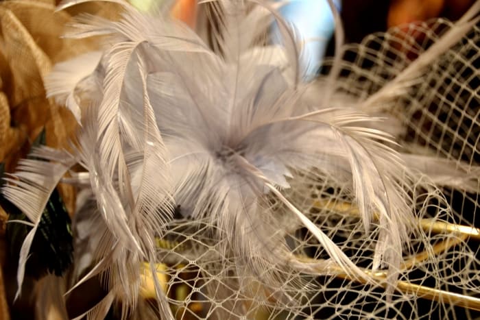 Haartoeven, Haarkammen Bij Modici Damesmode In Laren Nh Haartoeven, Haarkammen Bij Modici Damesmode In Laren Nh