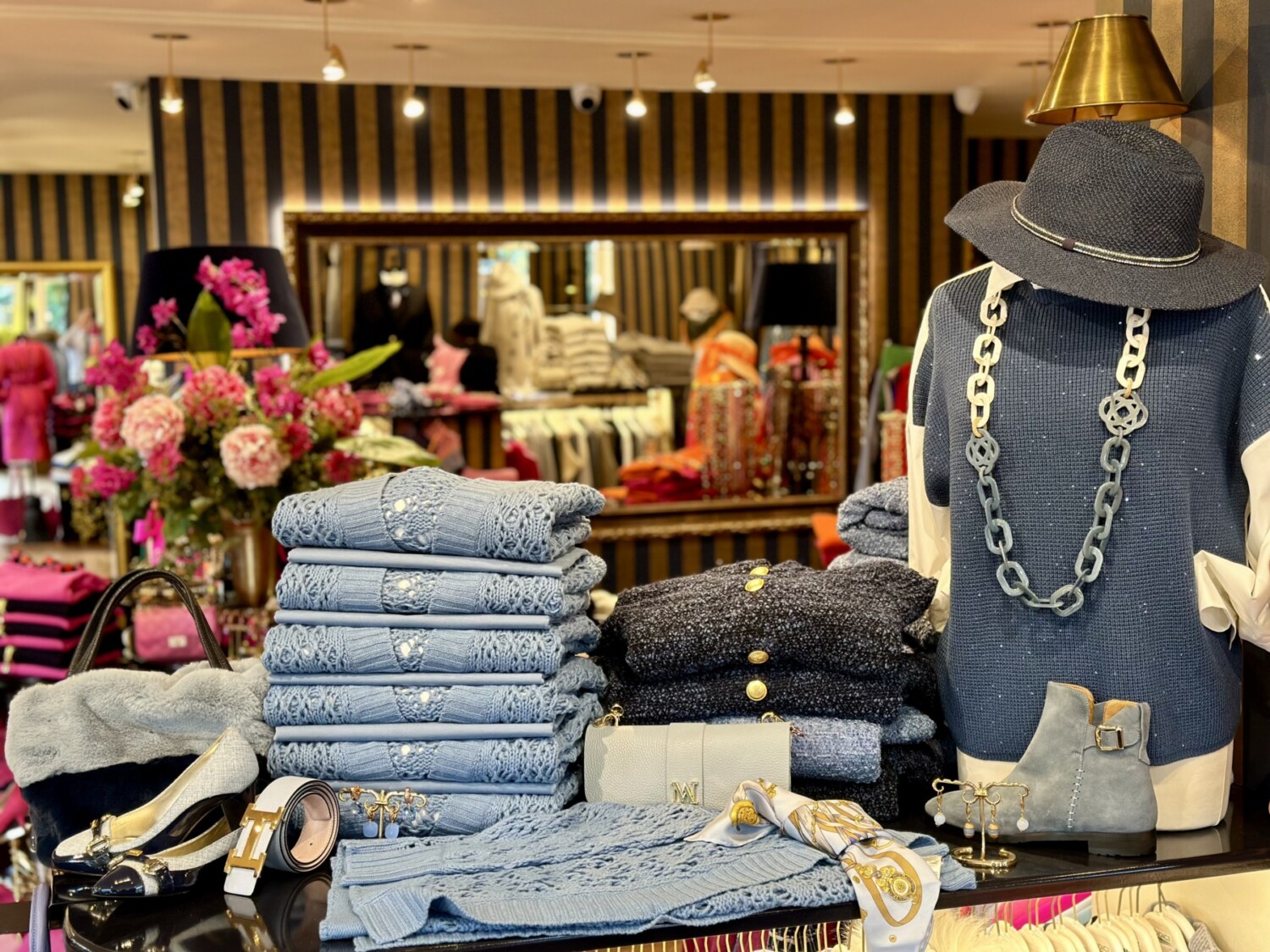 le tricot perugia is verkrijgbaar bij damesmode Modici