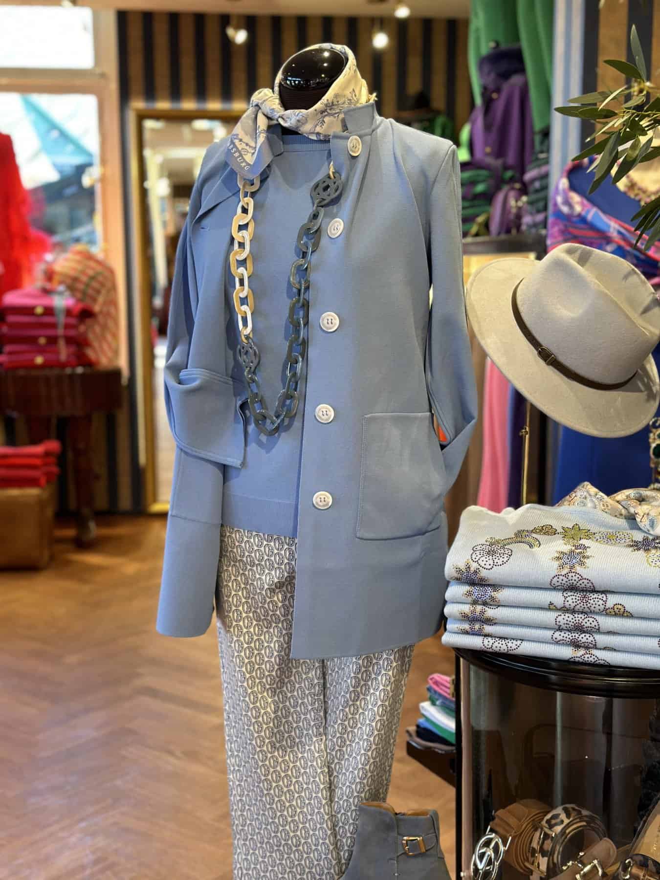 vest blue Nino Colombo grote maten mode verkrijgbaar bij modici laren