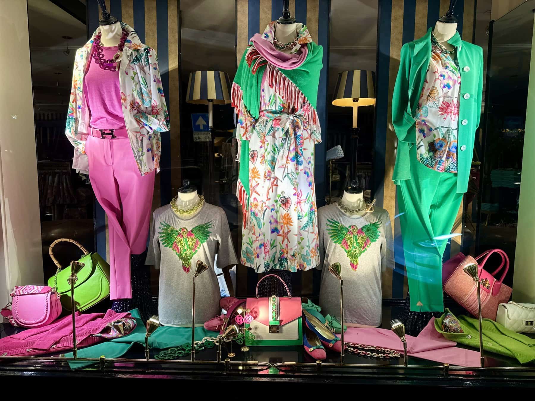 jurkjes en vesten ook in grote maten verkrijgbaar