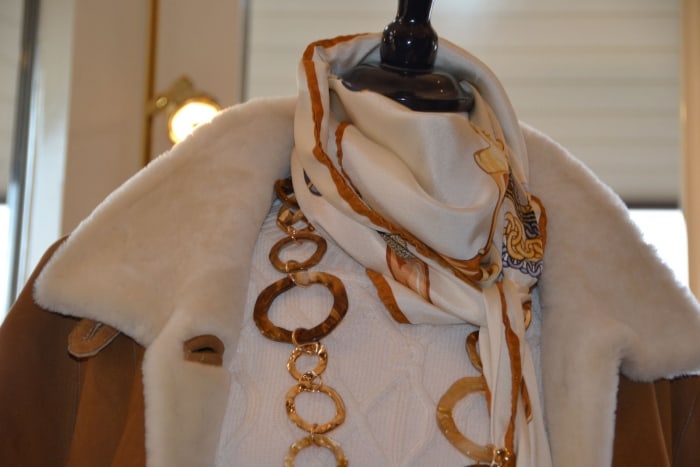 Lammy coat jas Modici damesmode Laren Nh Gooi – Op maat gemaakt Lammy coat jas Modici damesmode Laren Nh Gooi - Op maat gemaakt