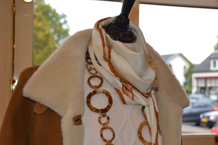 Lammy coat jas Modici damesmode Laren Nh Gooi – Op maat gemaakt Lammy coat jas Modici damesmode Laren Nh Gooi - Op maat gemaakt