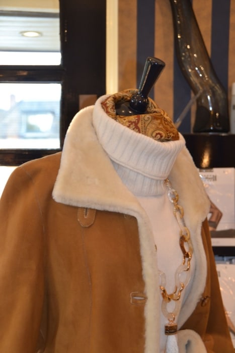 Lammy coat jas Modici damesmode Laren Nh Gooi – Op maat gemaakt Lammy coat jas Modici damesmode Laren Nh Gooi - Op maat gemaakt