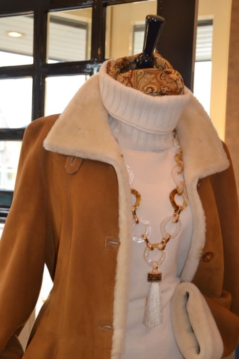 Lammy coat jas Modici damesmode Laren Nh Gooi – Op maat gemaakt Lammy coat jas Modici damesmode Laren Nh Gooi - Op maat gemaakt