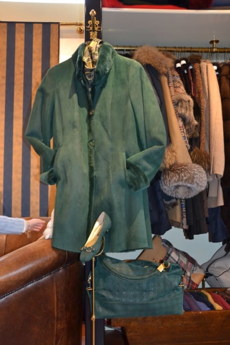 Lammy coat jas Modici damesmode Laren Nh Gooi – Op maat gemaakt at Gemaakt (4) Lammy coat jas Modici damesmode Laren Nh Gooi - Op maat gemaakt