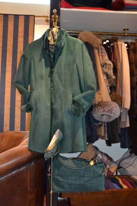 Lammy coat jas Modici damesmode Laren Nh Gooi – Op maat gemaakt Lammy coat jas Modici damesmode Laren Nh Gooi - Op maat gemaakt