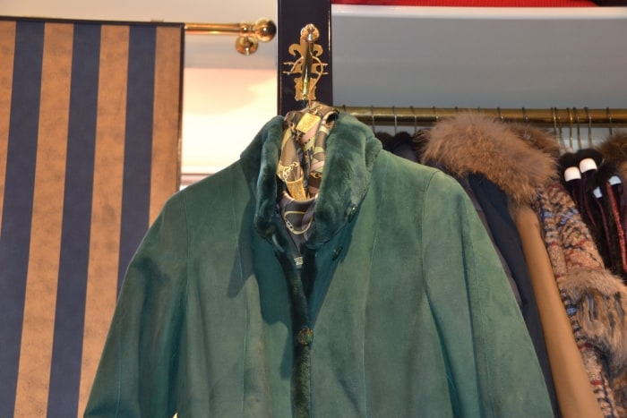 Lammy coat jas Modici damesmode Laren Nh Gooi – Op maat gemaakt Lammy coat jas Modici damesmode Laren Nh Gooi - Op maat gemaakt