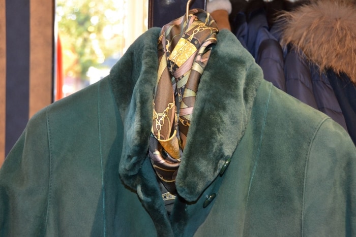 Lammy coat jas Modici damesmode Laren Nh Gooi – Op maat gemaakt Lammy coat jas Modici damesmode Laren Nh Gooi - Op maat gemaakt