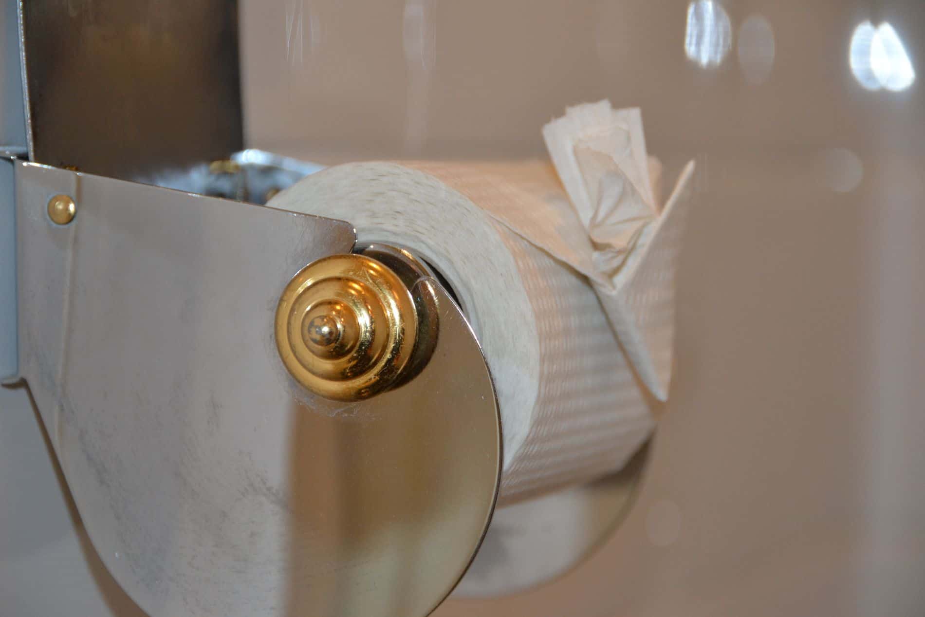 Luxe damesmodewinkel in Laren | Gastentoilet Luxe damesmodewinkel in Laren | Gastentoilet